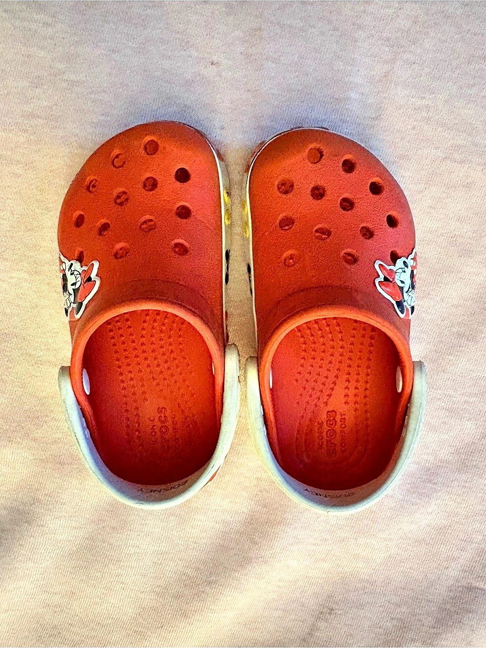 Crocs Classic Clog Minnie Mouse Clogs toddler size 8 red